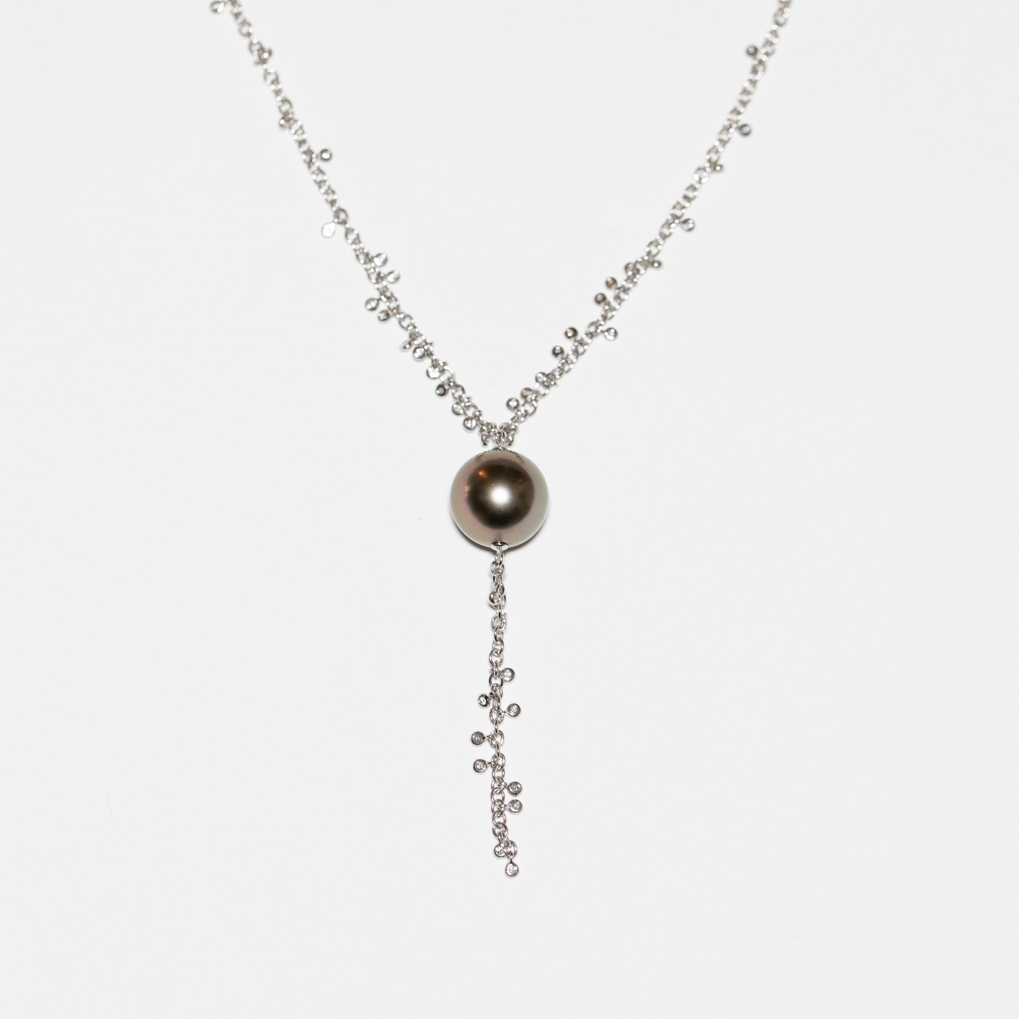 Collana Perla Dei Mari in Oro Bianco 18 kt con Perla Thaiti e Diamanti