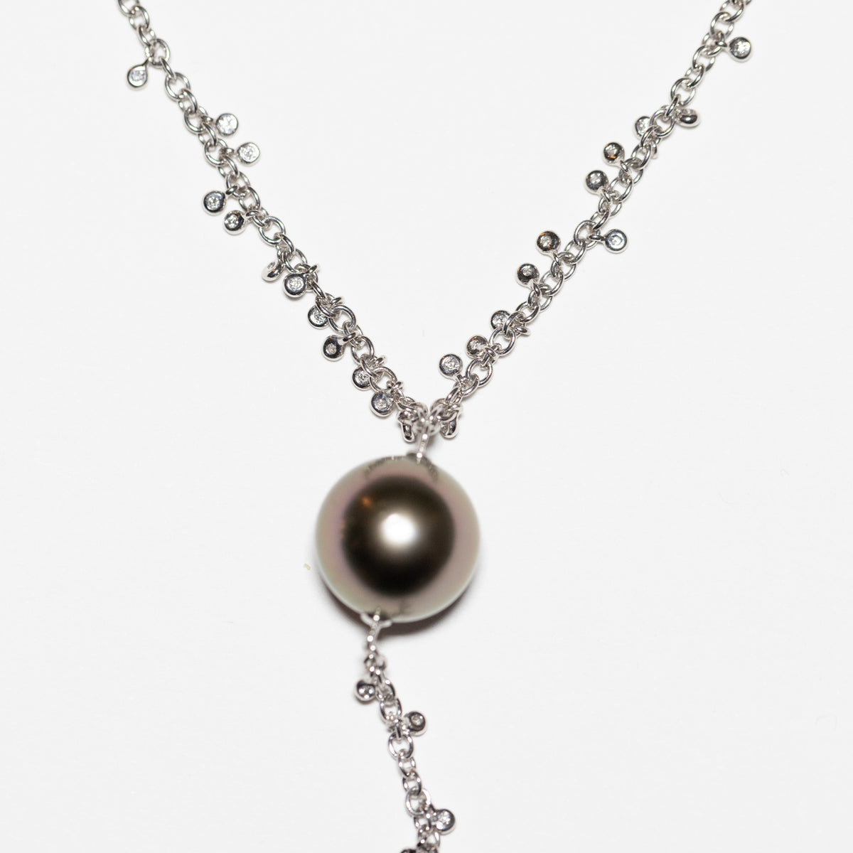 Pearl of the Sea Necklace in 18kt White Gold with Tahitian Pearl and Diamonds