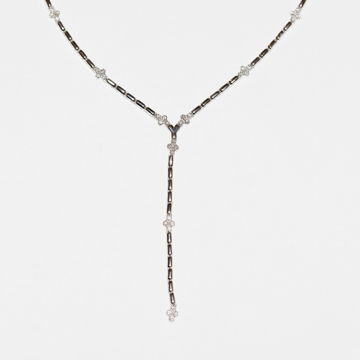 Spring Weave Necklace in 18kt White Gold and Diamonds