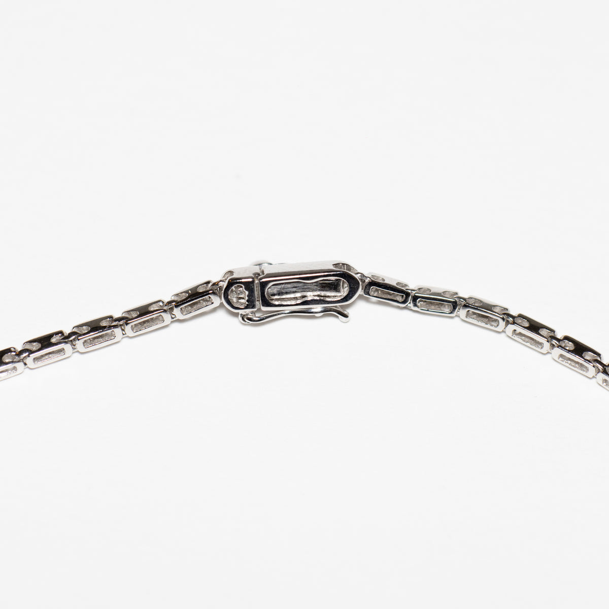 Spring Weave Necklace in 18kt White Gold and Diamonds