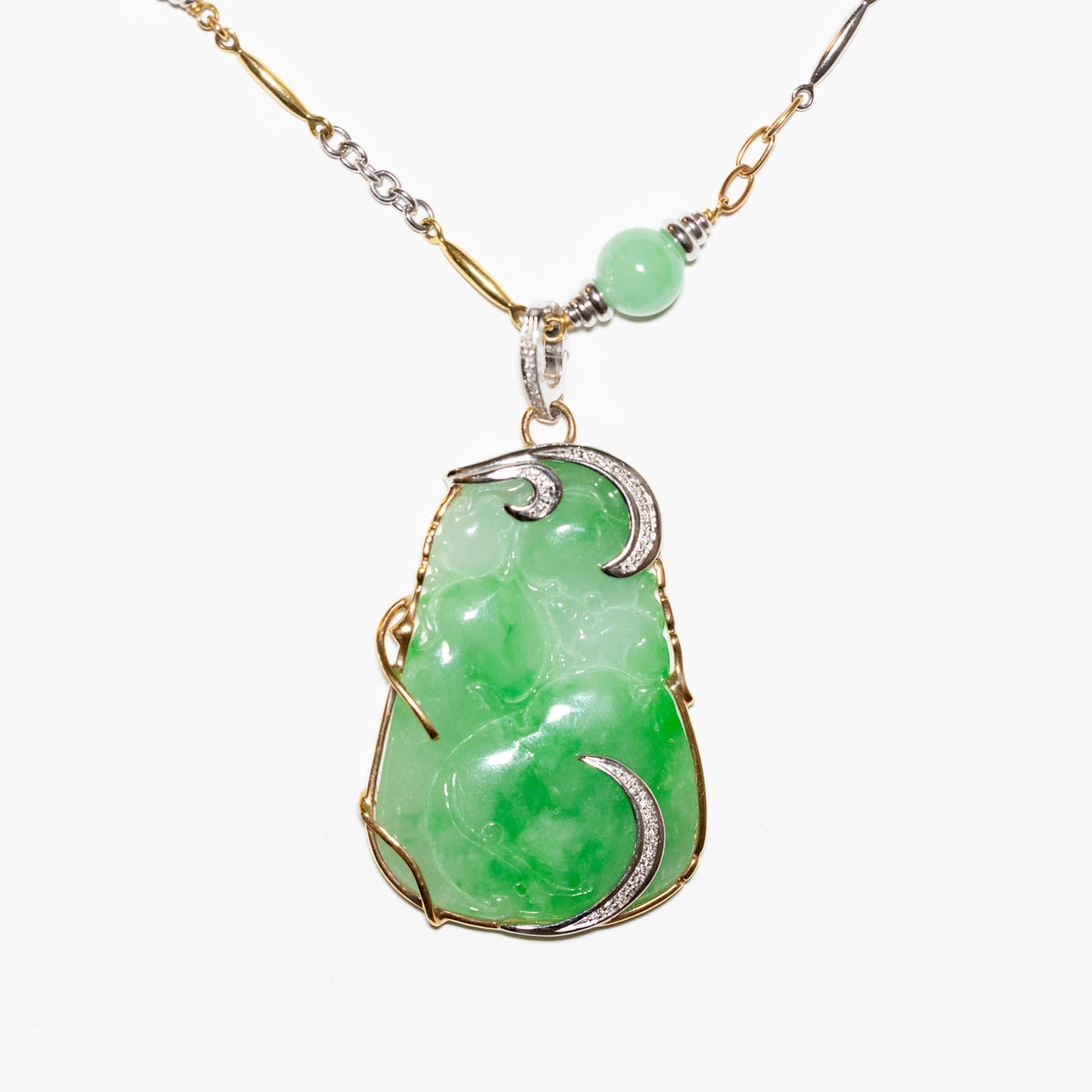 Collier in oro bianco e giallo 18 kt con giada e diamanti