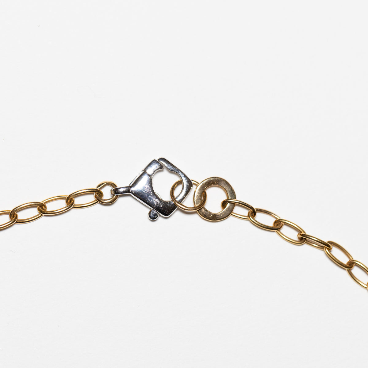 18kt white and yellow gold necklace with jade and diamonds