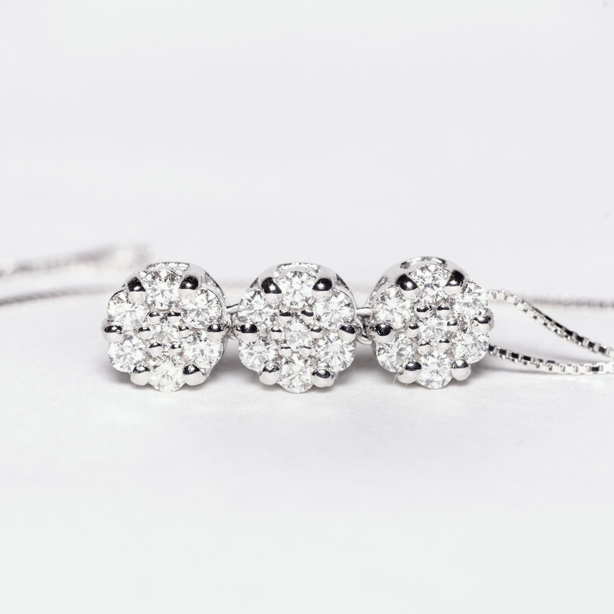 18kt white gold necklace with pave pendant