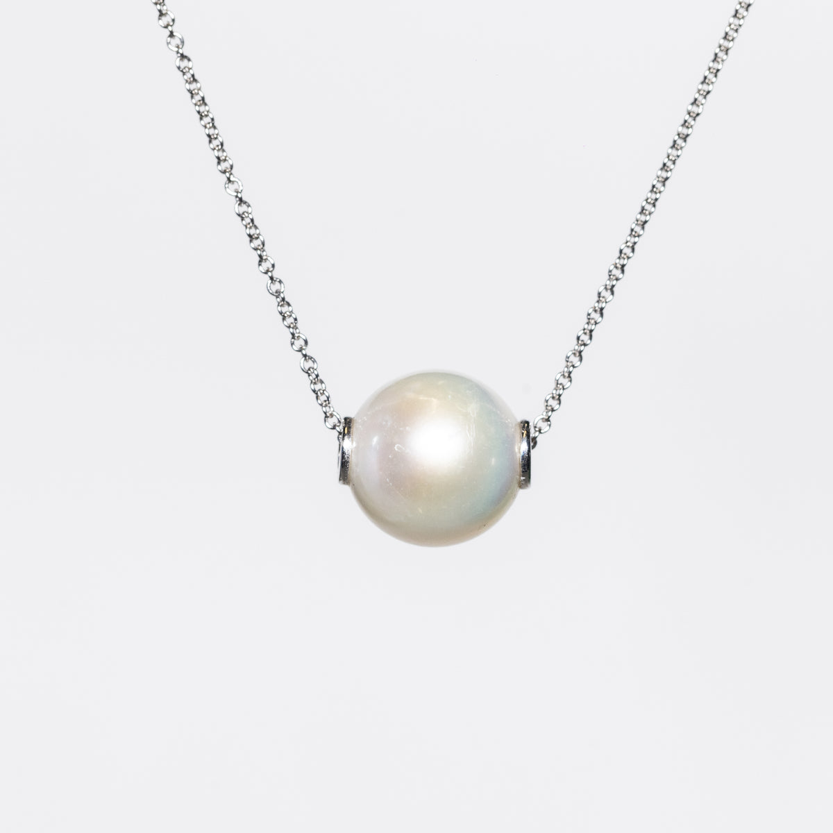 Collana in Oro Bianco 18 KT Con Perla Akoya