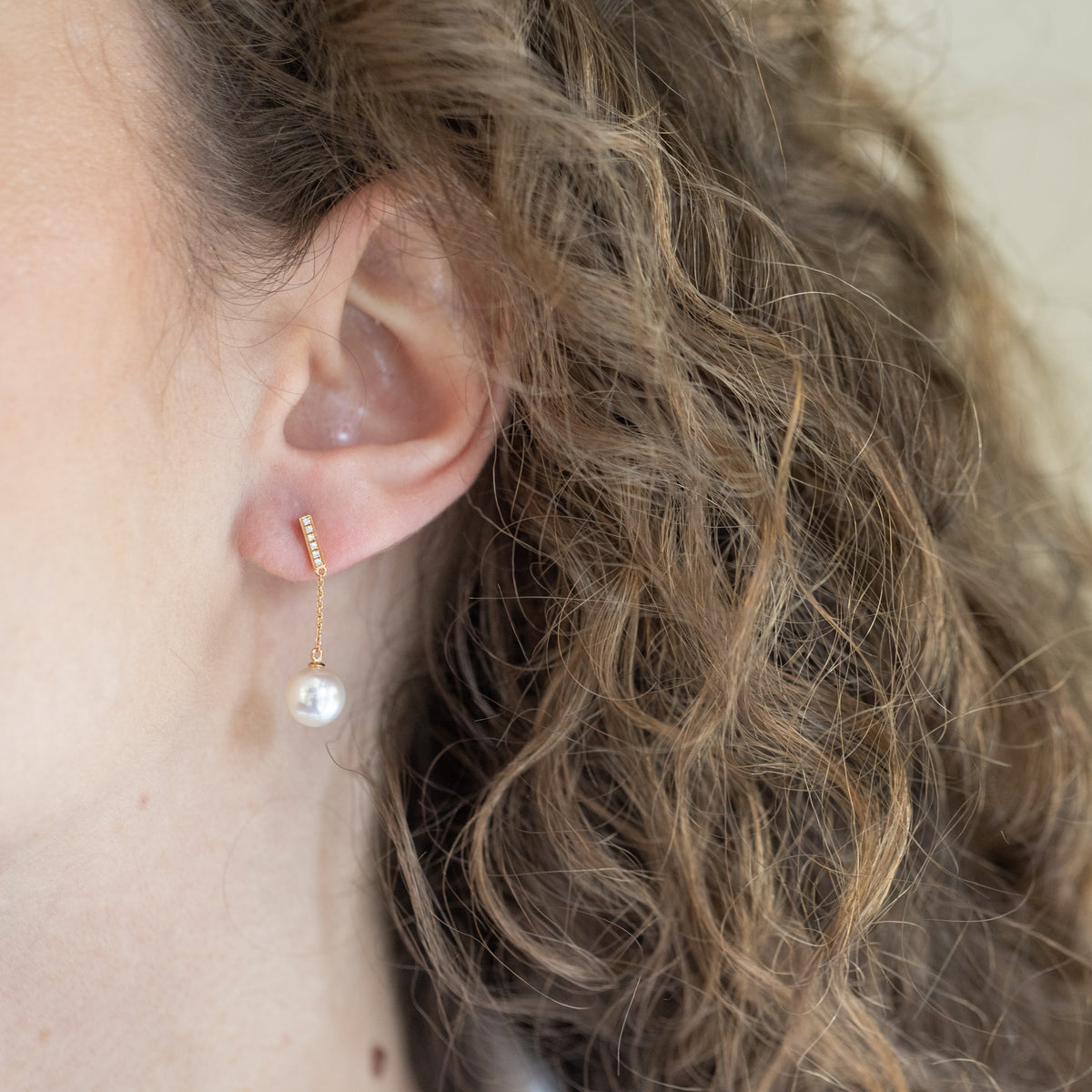 18KT Yellow Gold Pendant Earrings with Akoya Pearl and Diamonds