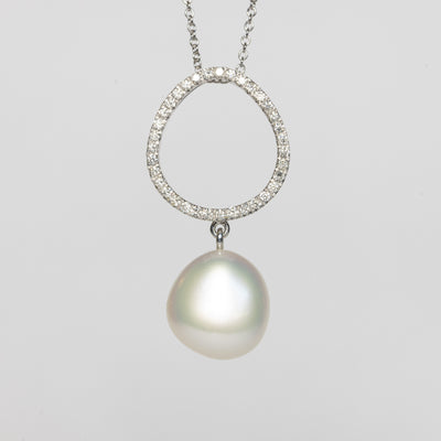Collana in oro bianco 18 kt con perla