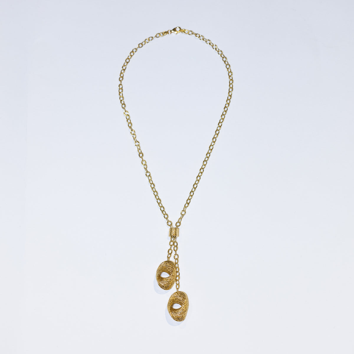 18 KT YELLOW GOLD NECKLACE WITH SHELL FANTASY PENDANTS