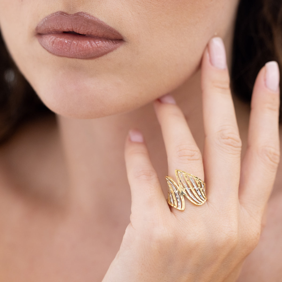 Anello Contrariè In Oro Bianco E Giallo 18 Kt