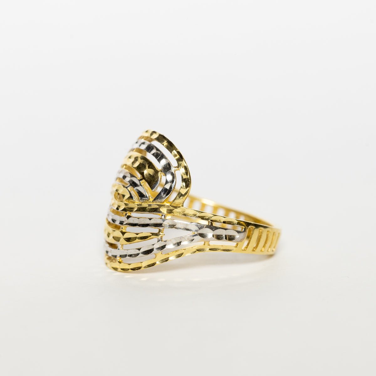 Wave Ring In 18 Kt White And Yellow Gold