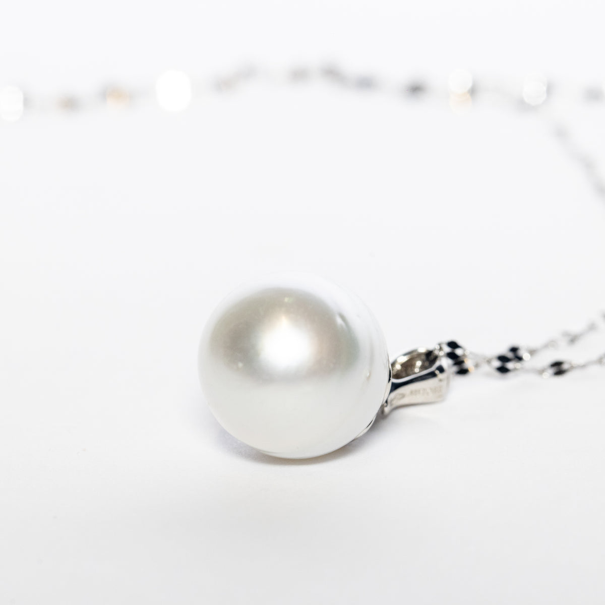 18kt White Gold Australian Pearl Necklace