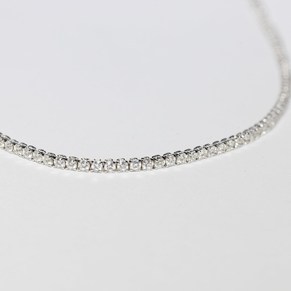 18K White Gold and Diamond Tennis Necklace