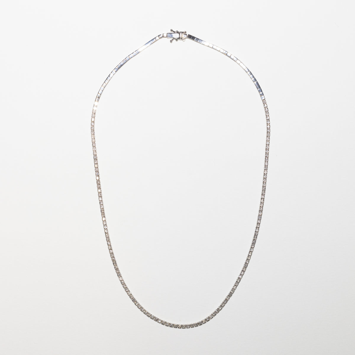 Collana Tennis In Oro Bianco 18 Kt E Diamanti