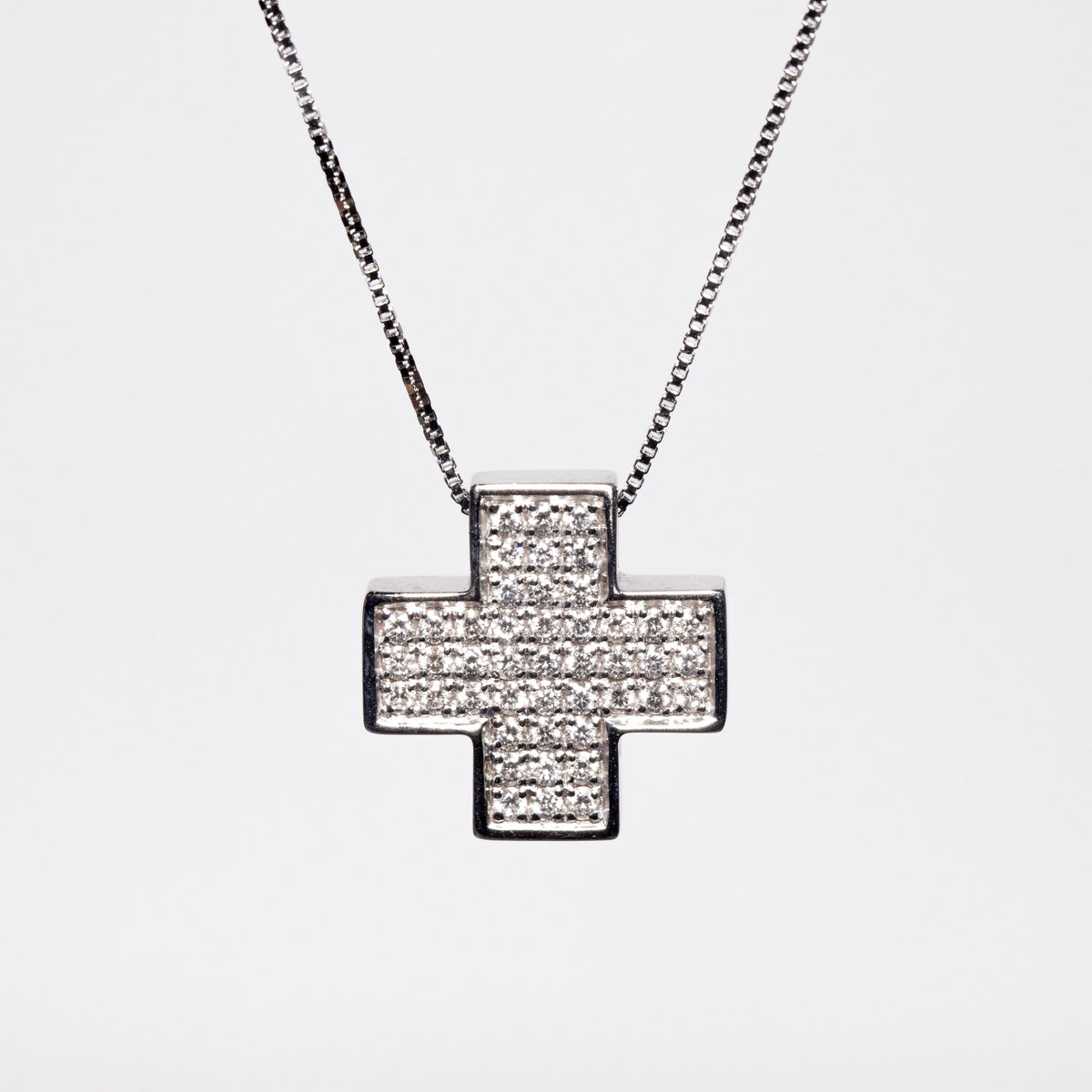 18KT Gold and Diamond Cross Pendant Necklace