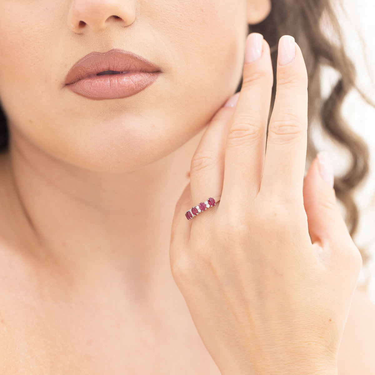 18K White Gold Veretta Ring With Rubies And Diamonds