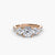 Anello con Tre Pietre e Fascia Pavé