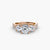 Anello con Tre Pietre e Fascia Pavé 2