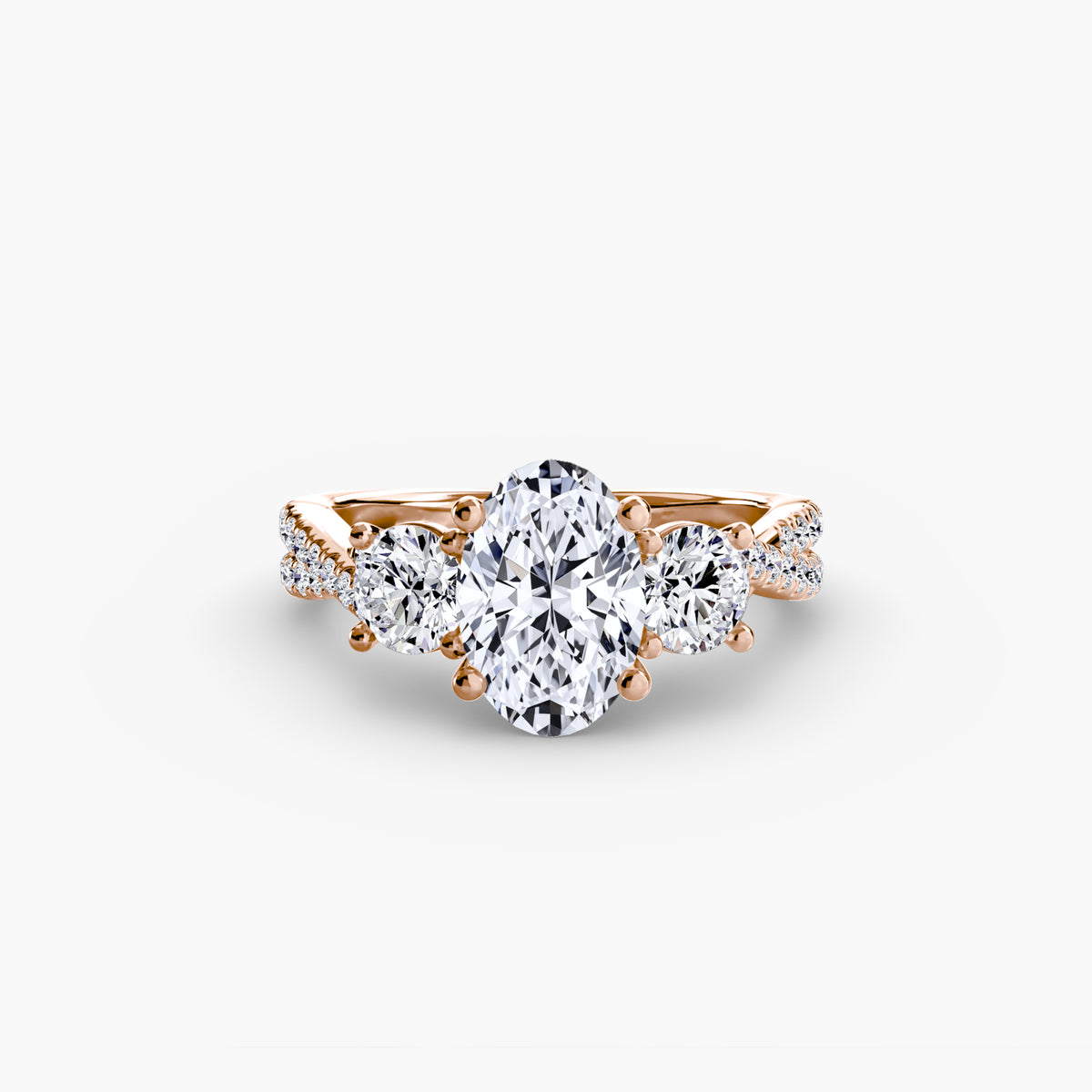 Anello con Tre Pietre e Fascia Pavé 2