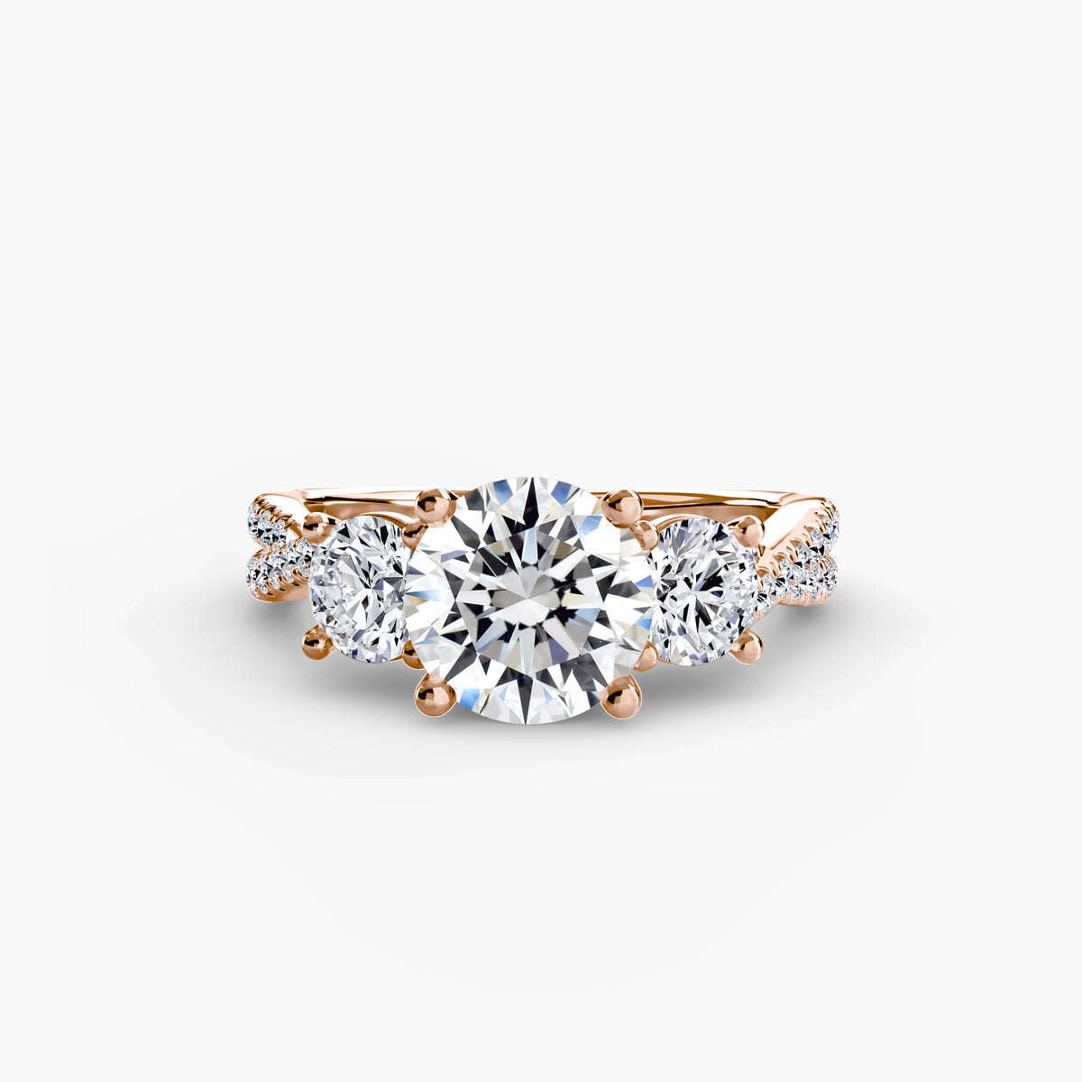 Anello con Tre Pietre e Fascia Pavé 2