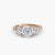 Anello con Tre Pietre e Fascia Pavé 3