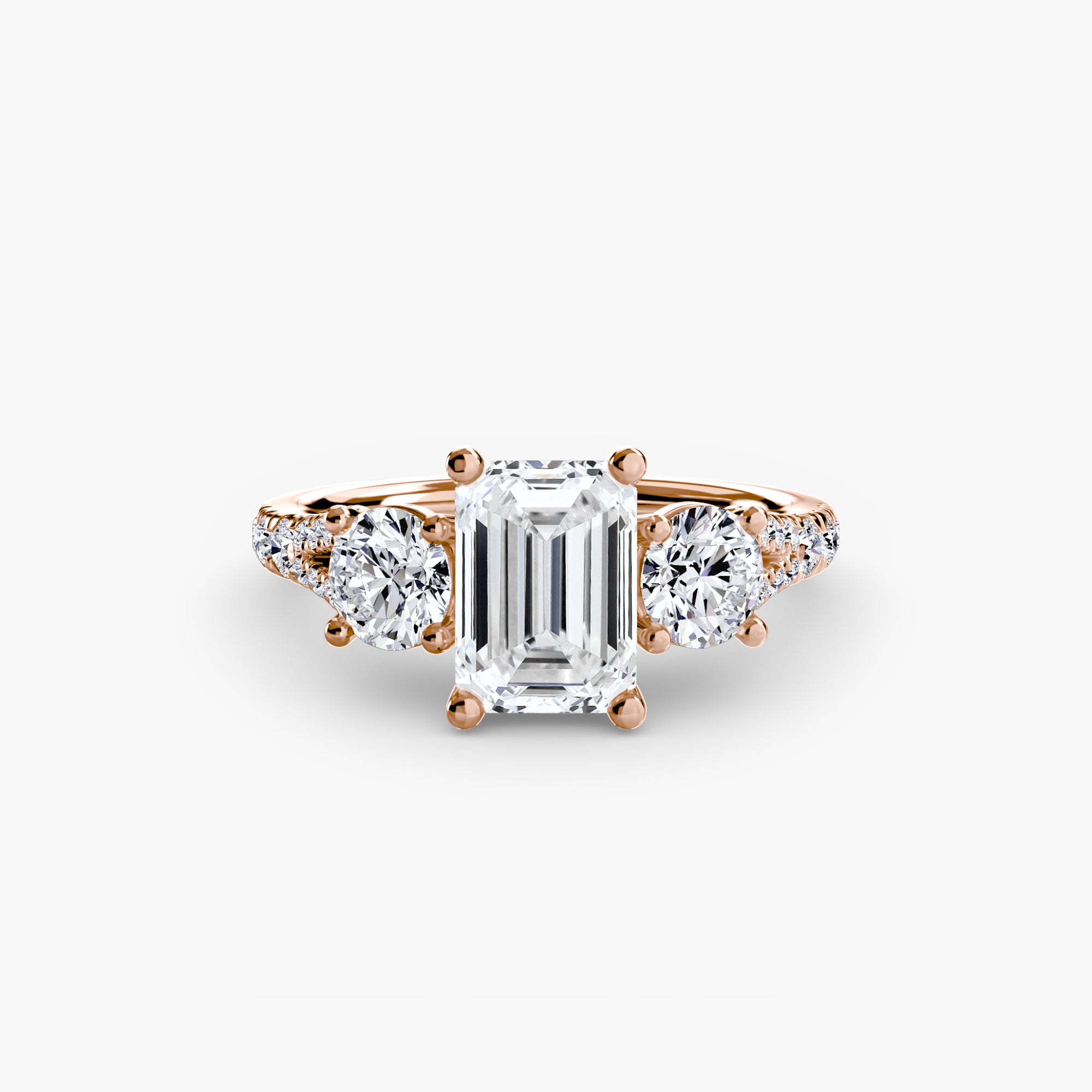 Anello con Tre Pietre e Fascia Pavé 3