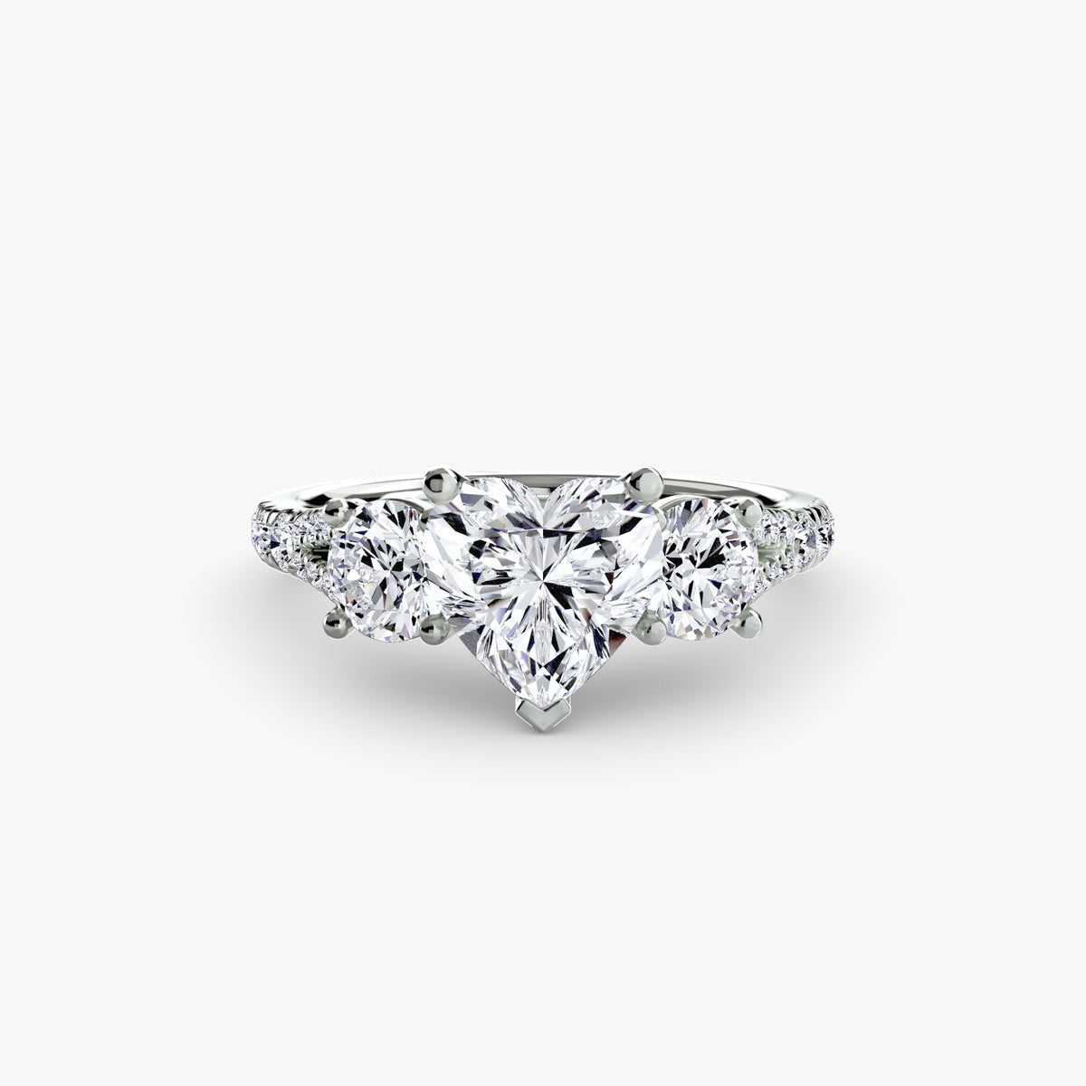 Anello con Tre Pietre e Fascia Pavé 3
