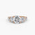 Anello con Tre Pietre e Fascia Pavé 3