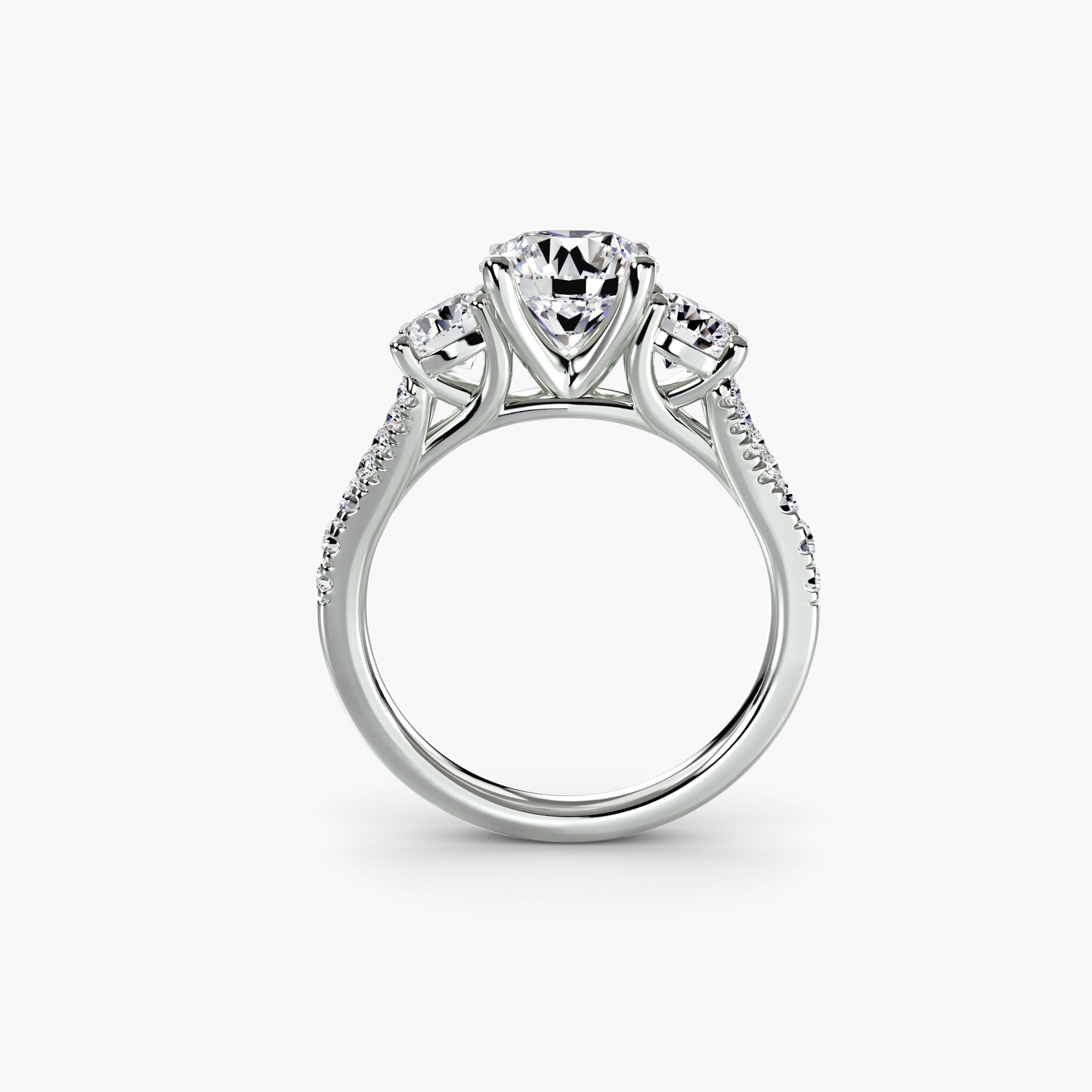 Anello con Tre Pietre e Fascia Pavé 3