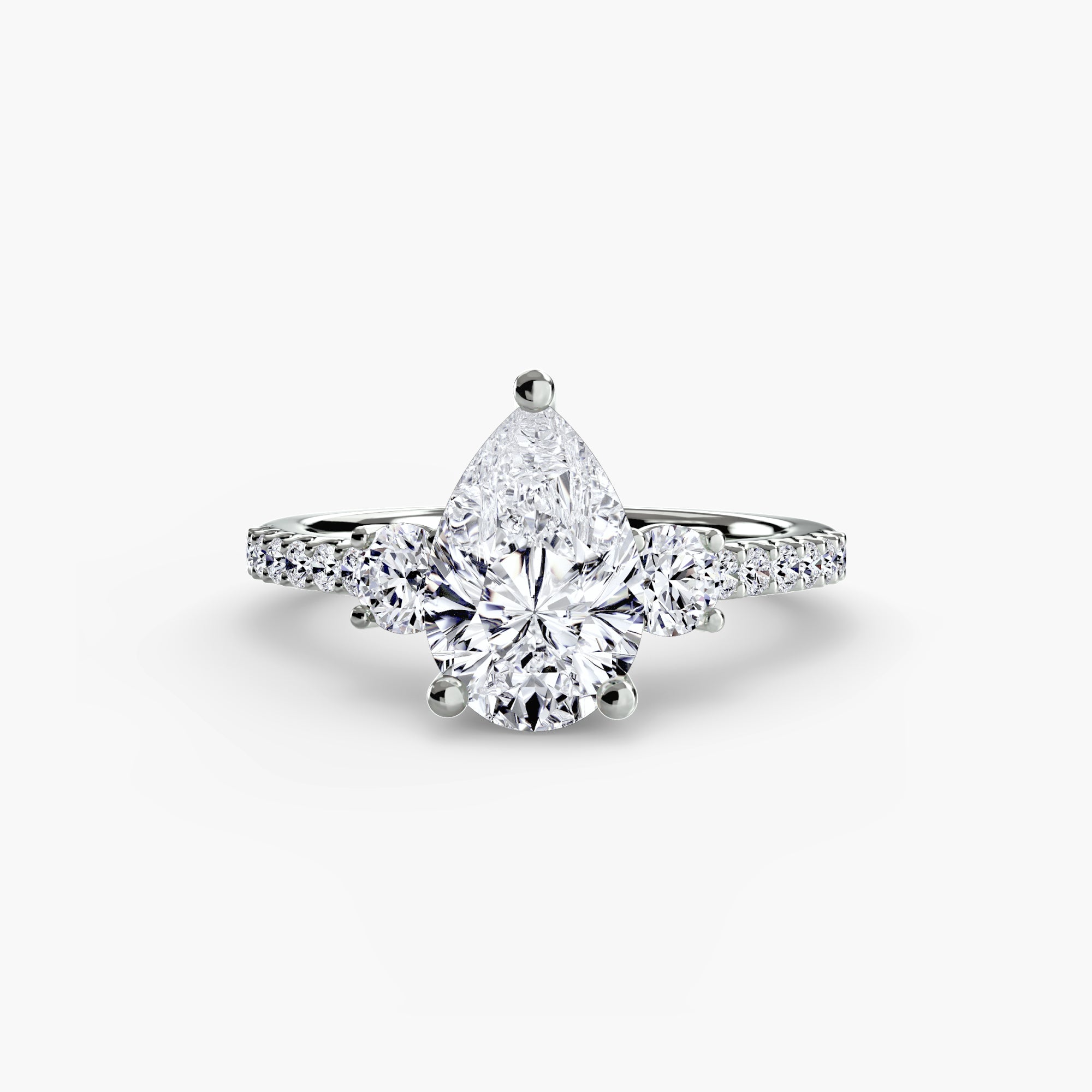 Anello con Tre Pietre e Fascia Pavé 5