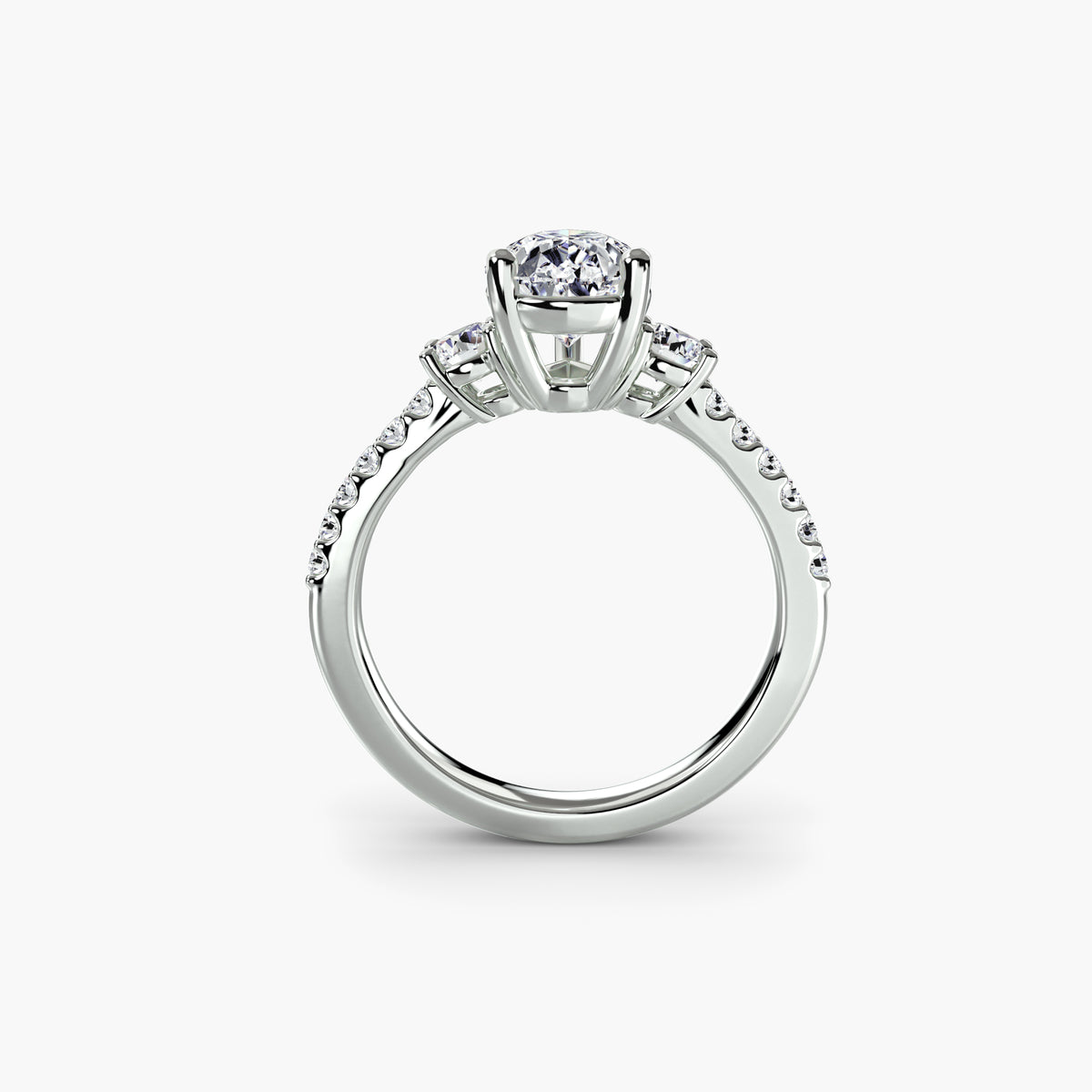 Anello con Tre Pietre e Fascia Pavé 5