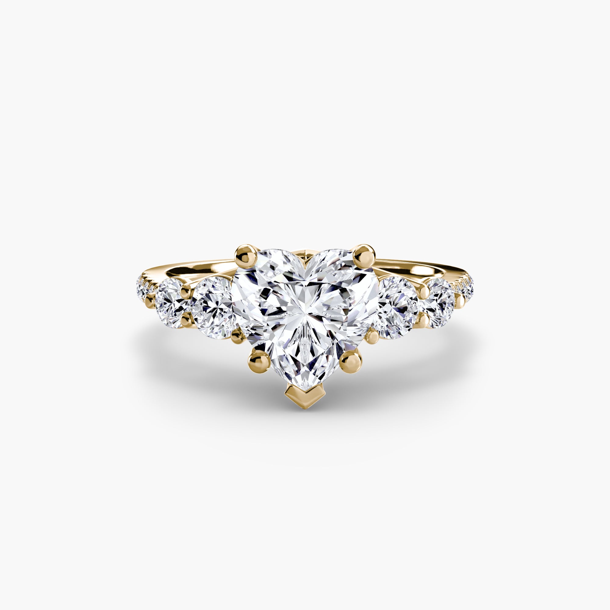 Anello con Cinque Pietre e Fascia Pavé