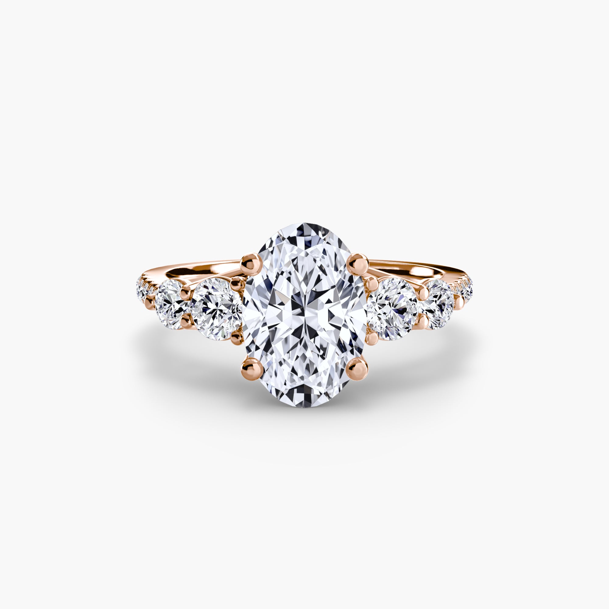 Anello con Cinque Pietre e Fascia Pavé