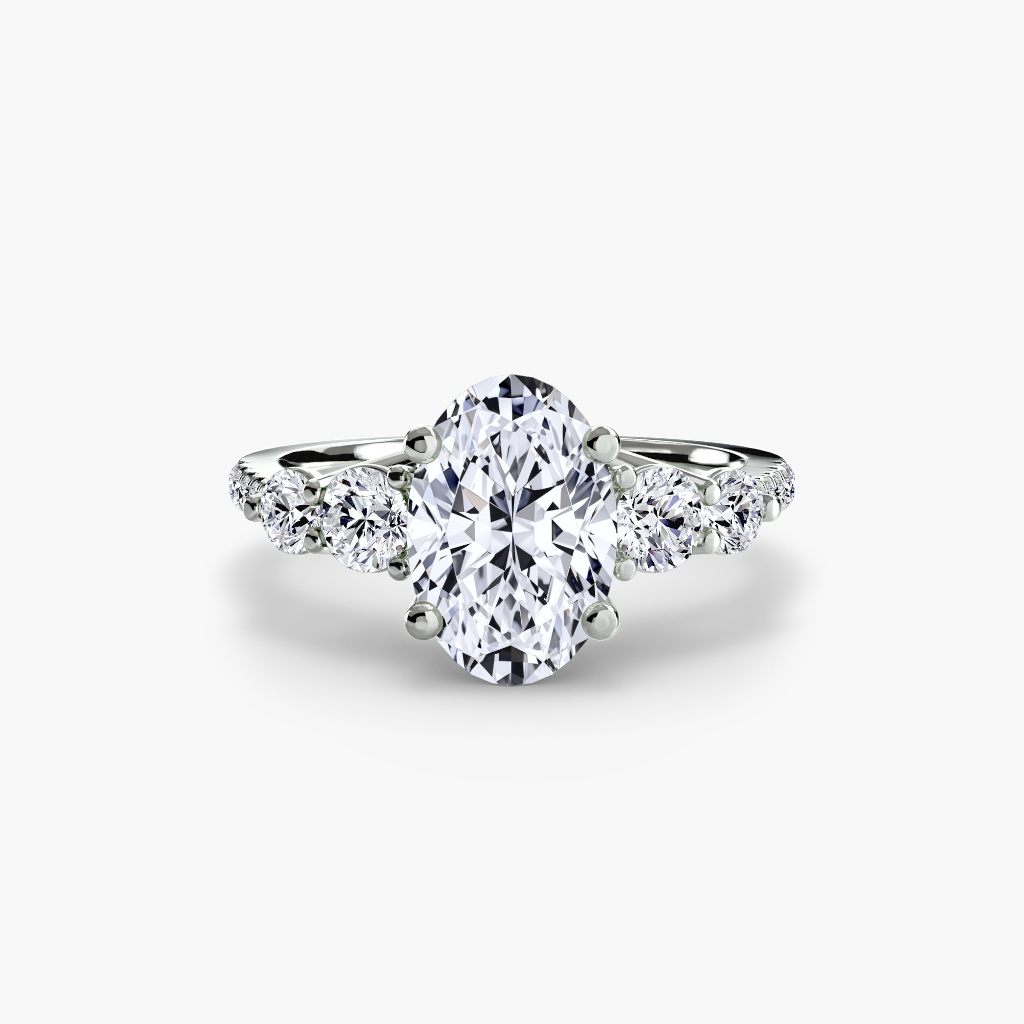 Anello con Cinque Pietre e Fascia Pavé