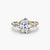 Anello con Cinque Pietre e Fascia Pavé