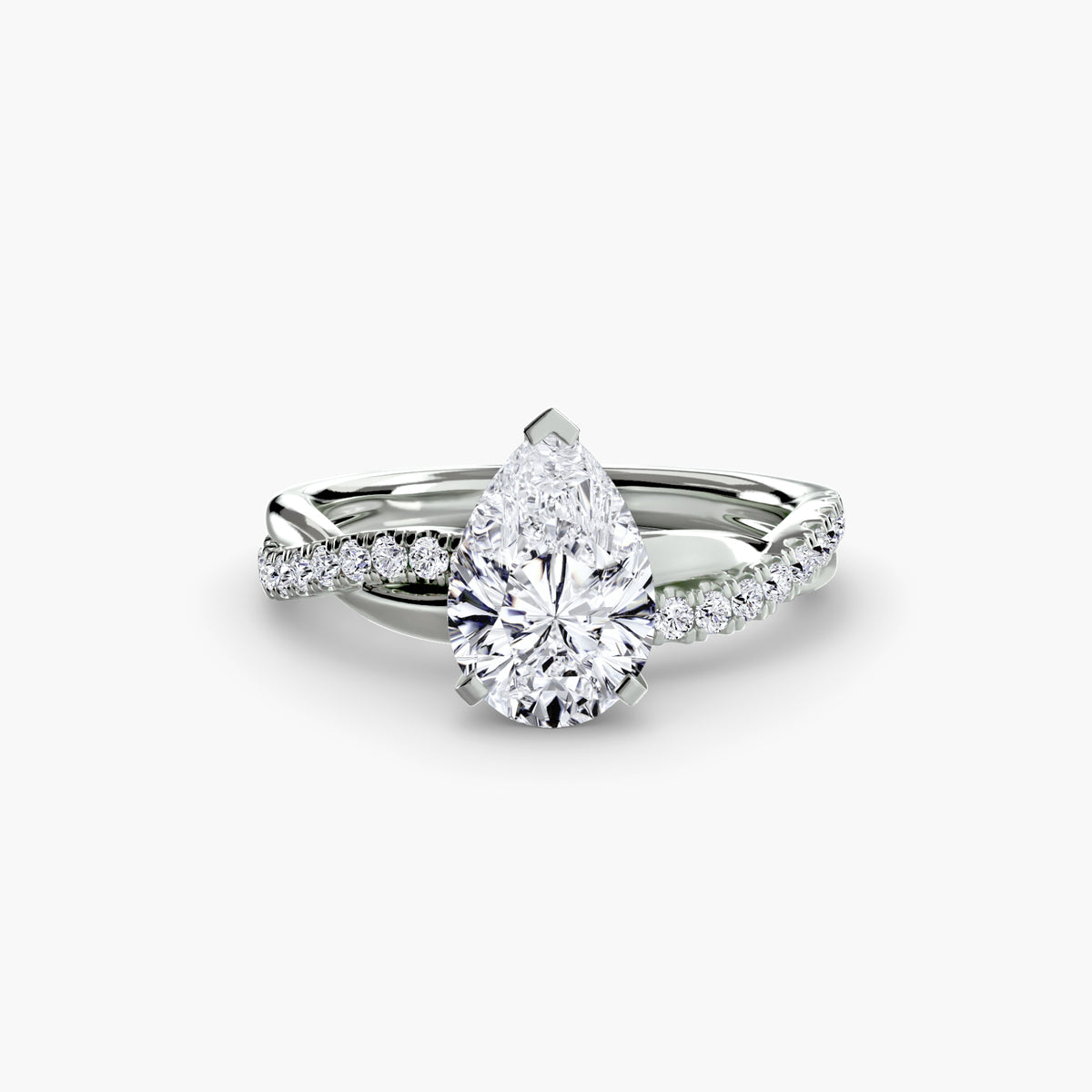 Anello Emerald con Pavé Intrecciato