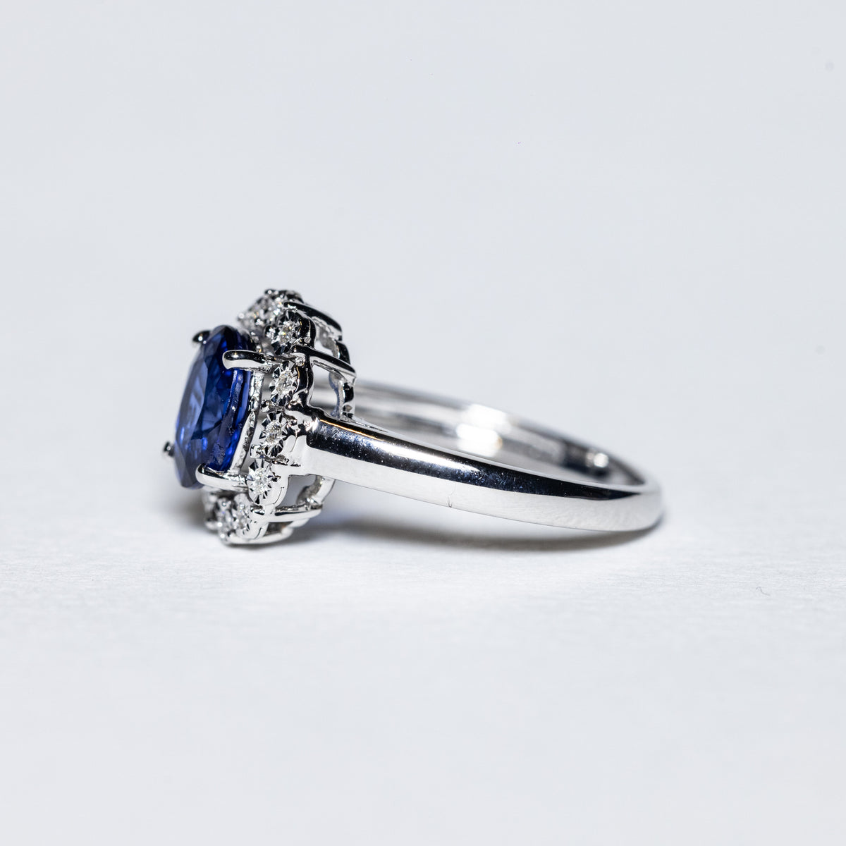 18KT White Gold Ring with Oval Cut Sapphire and Diamond Ring
