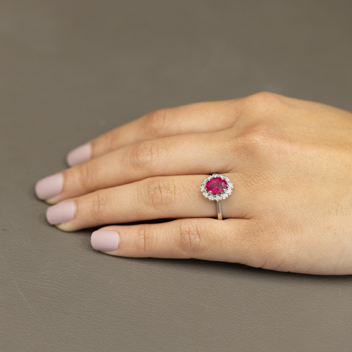18KT White Gold Ring With Ruby and Diamonds