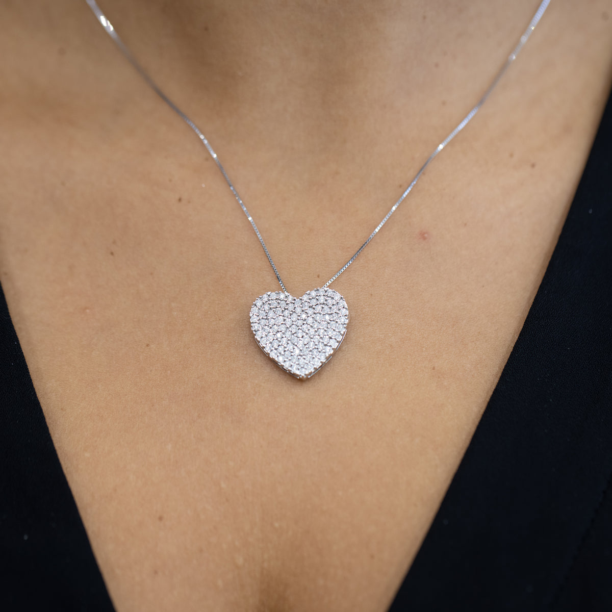 18KT White Gold and 0.40KT Diamonds Heart Fantasy Jewel