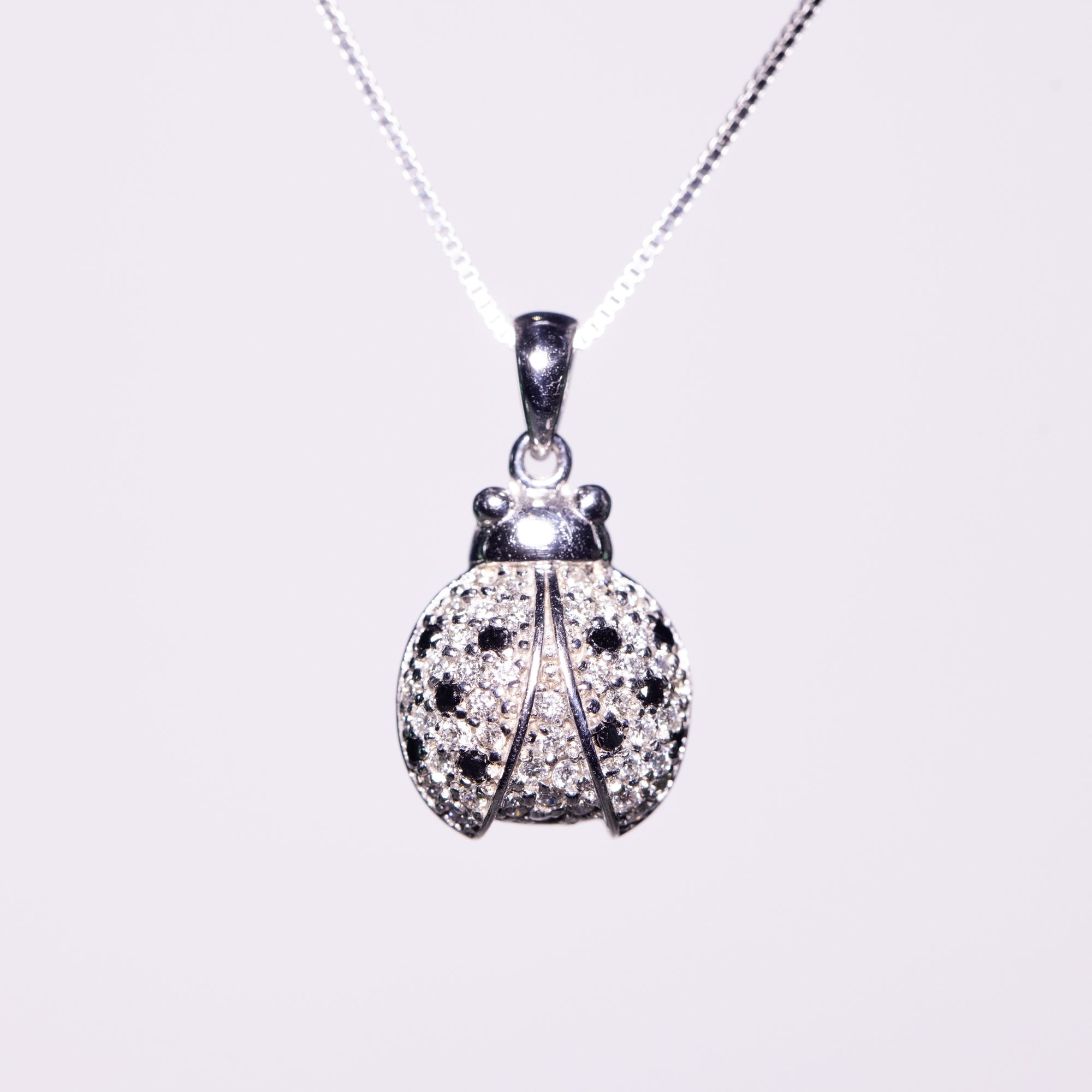 Collana con Pendente Cuore in Oro Bianco 18KT e diamanti Pavè - Zahir  Gioielli
