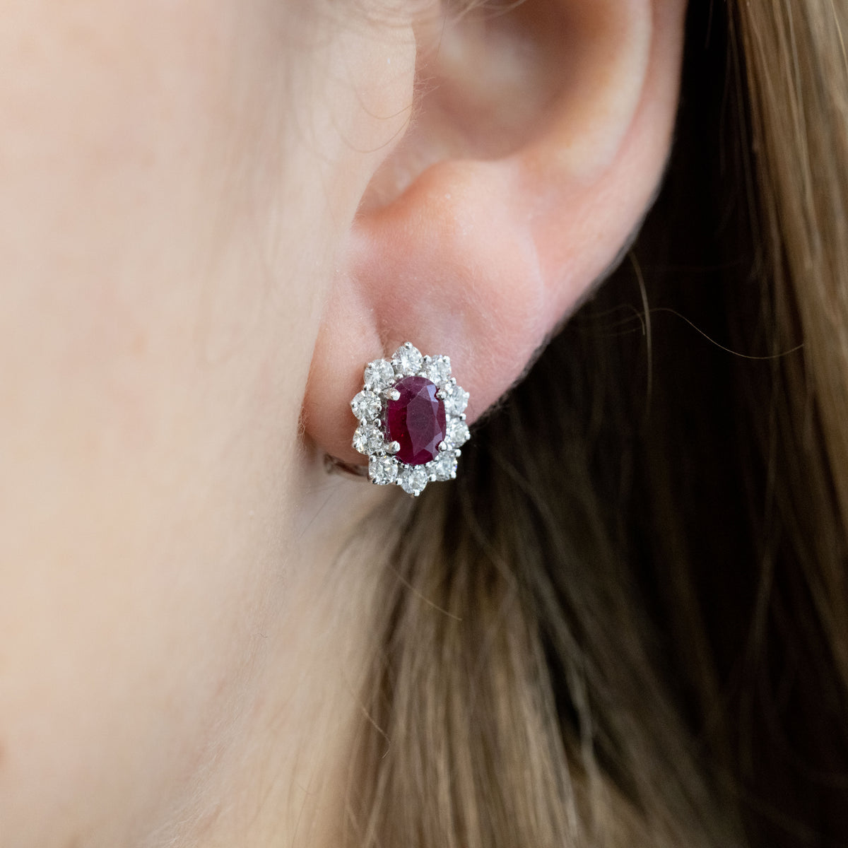 18Kt White Gold Earrings with Ruby and Diamond Ring 