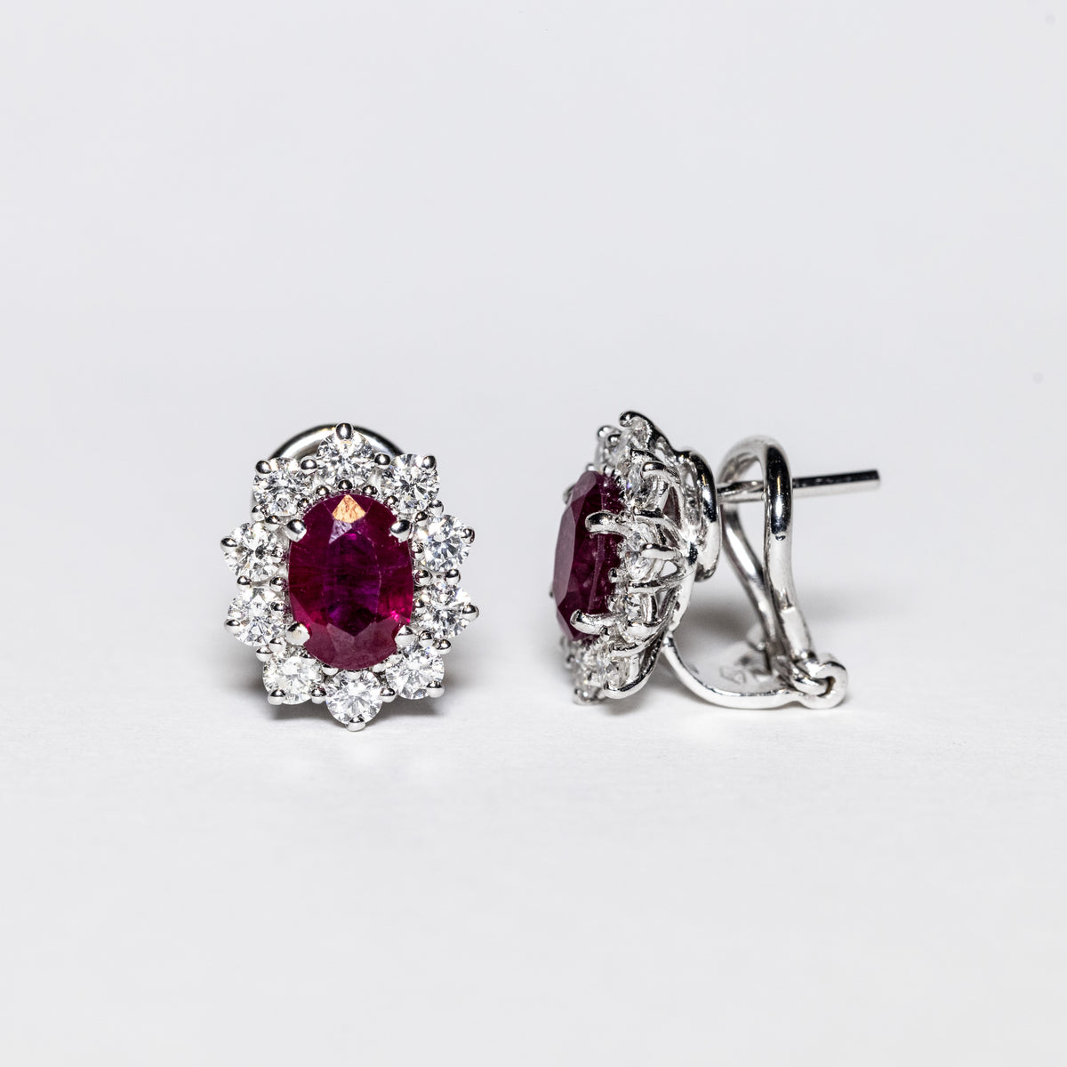 18Kt White Gold Earrings with Ruby and Diamond Ring 