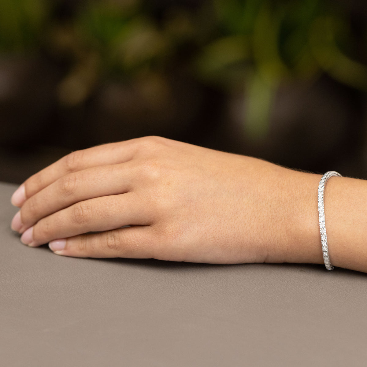 18kt white gold tennis bracelet with 1.10kt diamonds