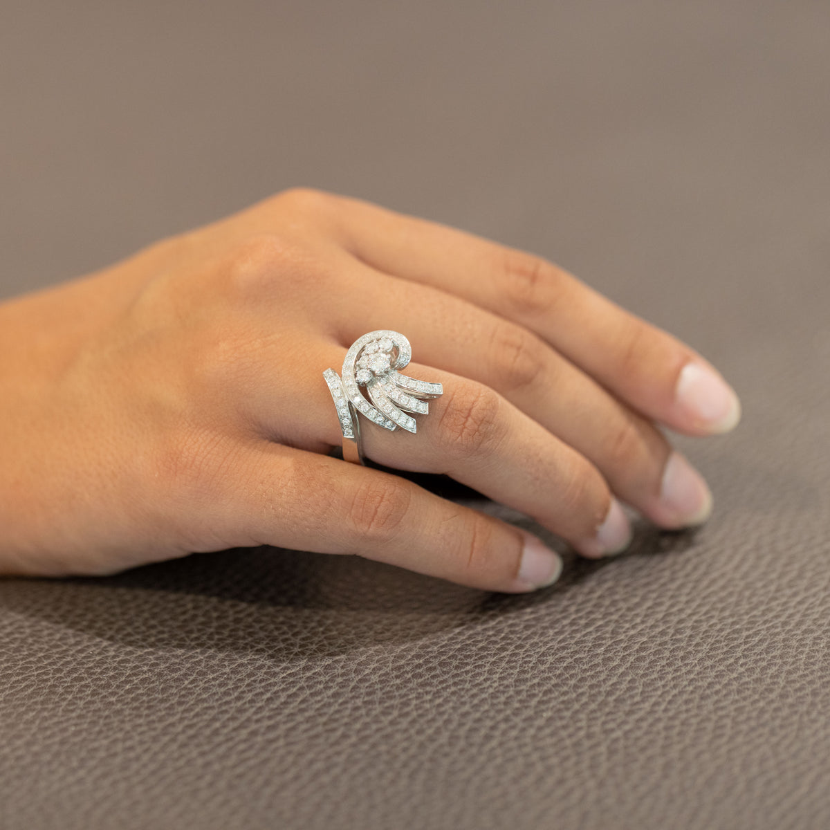 Anello Fantasia in Oro Bianco 18 kt con Diamanti Taglio Brillante