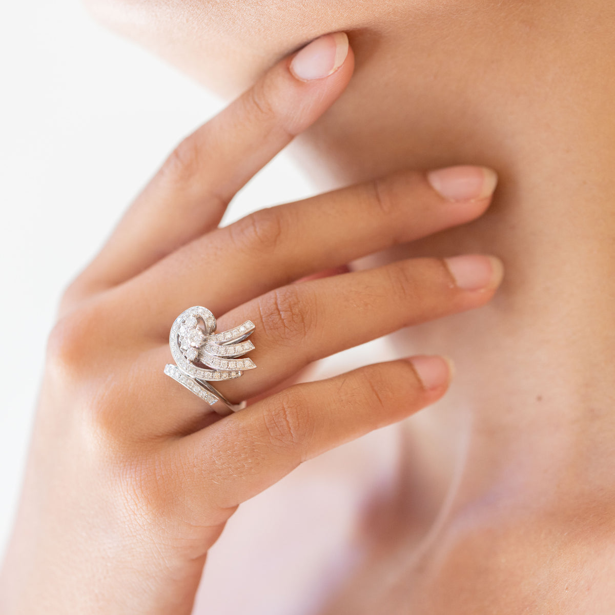 Anello Fantasia in Oro Bianco 18 kt con Diamanti Taglio Brillante