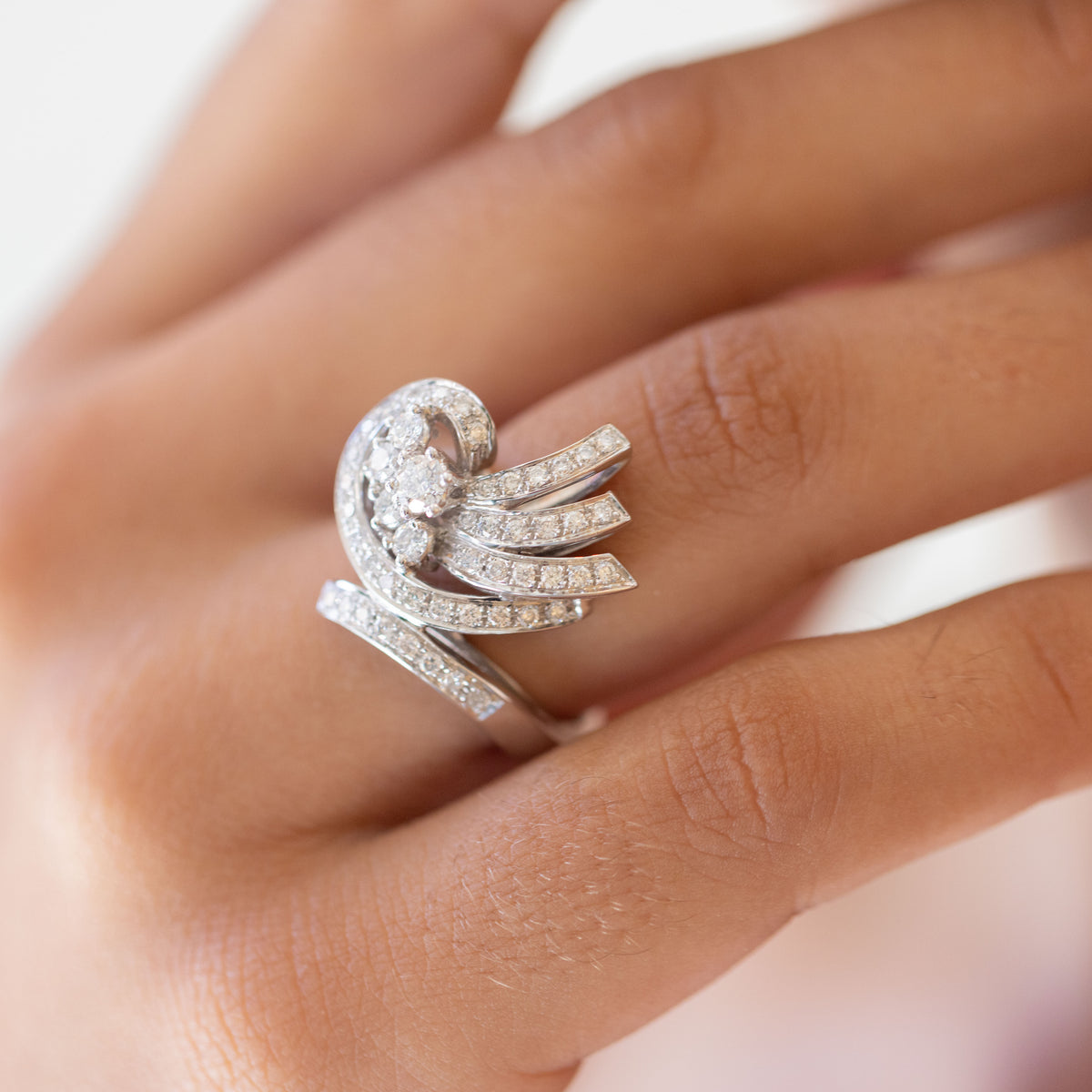 Anello Fantasia in Oro Bianco 18 kt con Diamanti Taglio Brillante