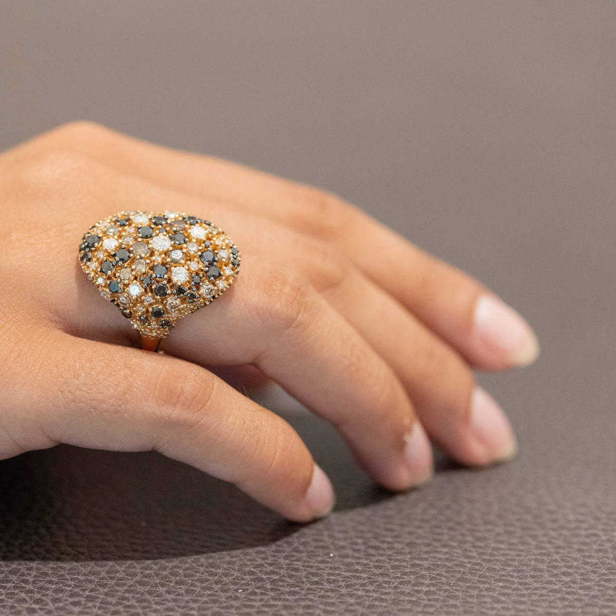 18kt Yellow-Rose Gold Ring with Round Brilliant Cut Black and White Diamonds