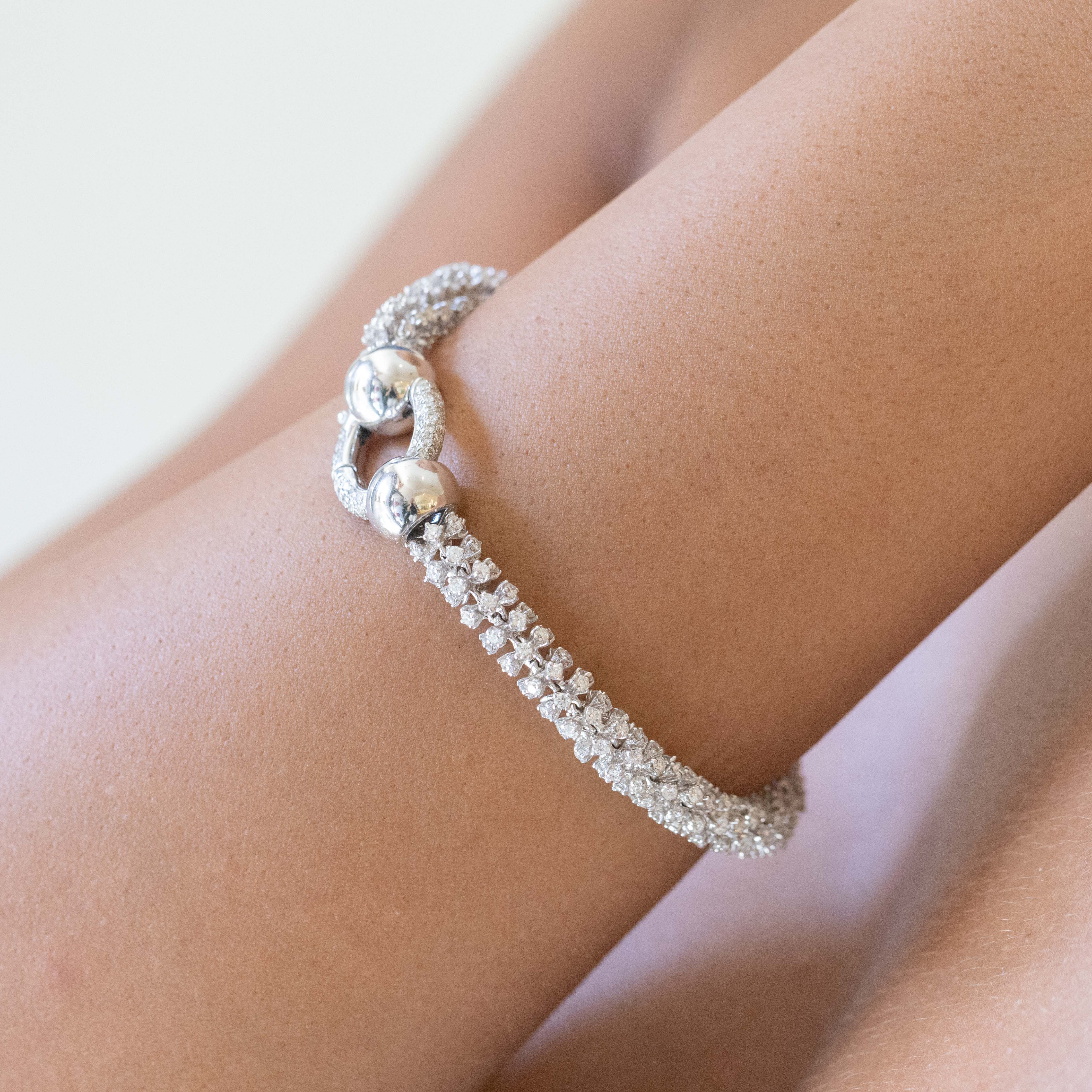 LOVE IN VERONA Bracciale Rigido CON MADRE DI PERLE E DIAMANTI - Roberto Coin - Foto 12