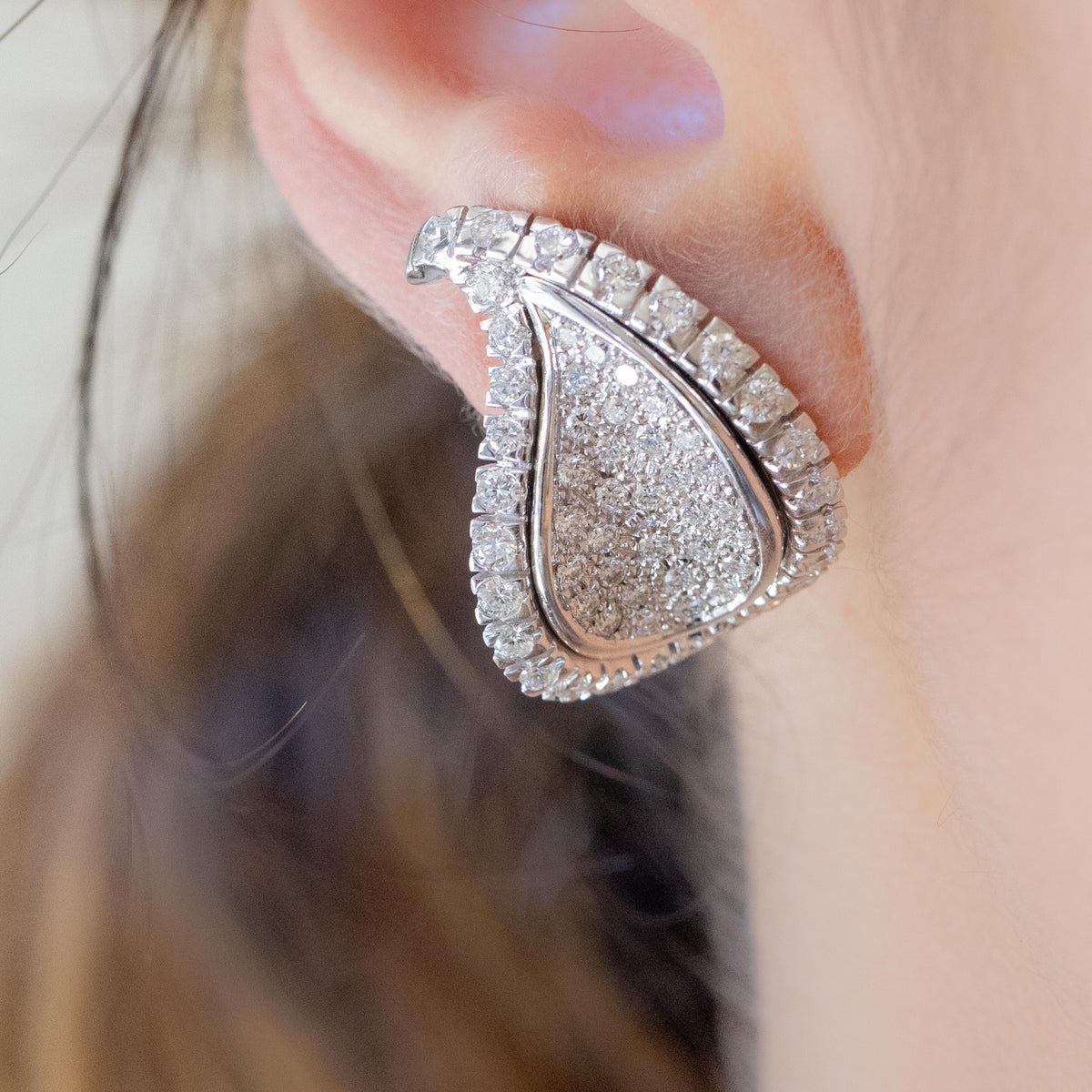 Diamond Leaf Fantasy Earrings, 18kt White Gold Structure