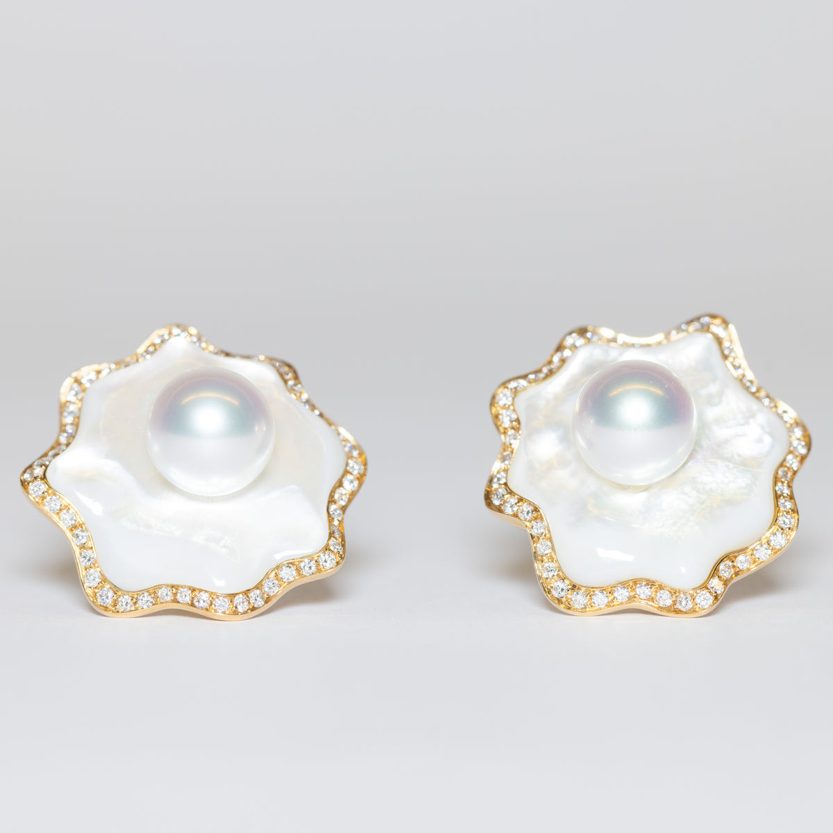 18kt Rose Gold Earrings with Brilliant Cut Diamonds and Australian Pearls