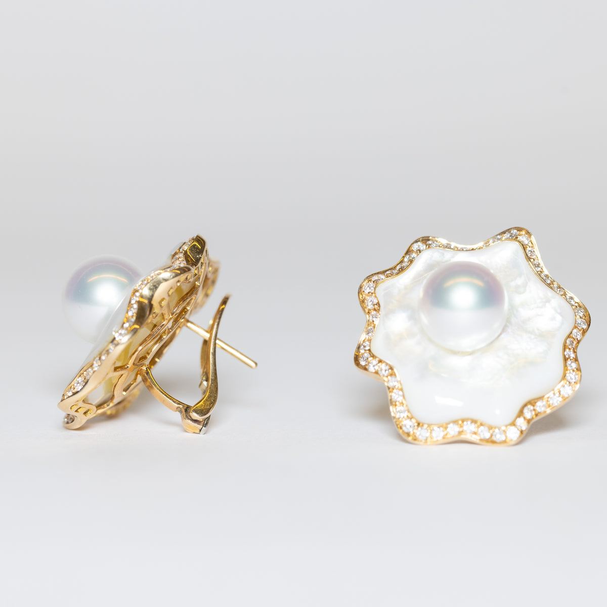 Orecchini in Oro Rosa 18kt con Diamanti Taglio Brillante e Perle Australia