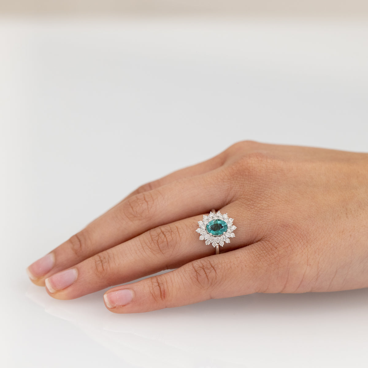 18KT White Gold Ring Snowflake Fantasy With Central Emerald and Diamond Row